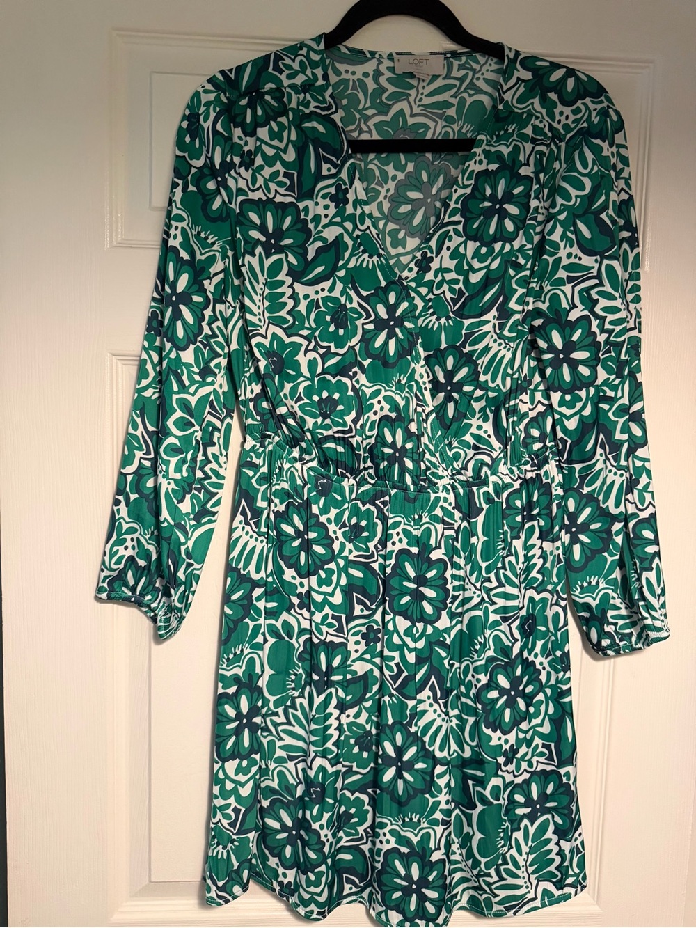 LOFT Outlet Green Floral V-Neck 3/4 length Sleeve Dress Size MP